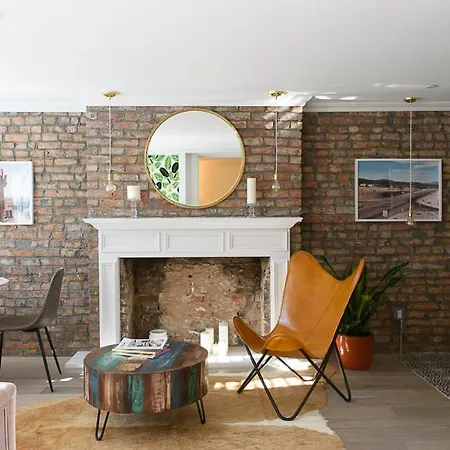 Bond Townhouse Aparthotel